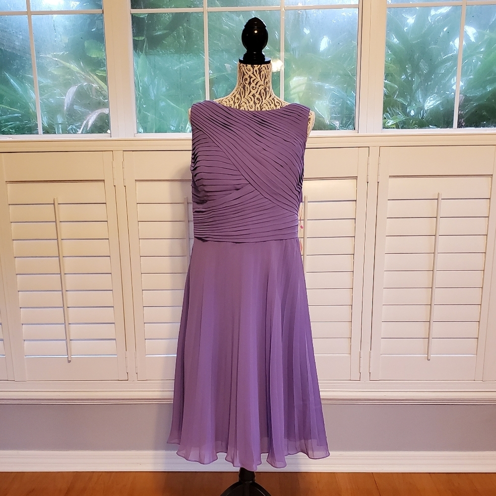 NWT 18W Bridesmaid Midi Dress in Lilac